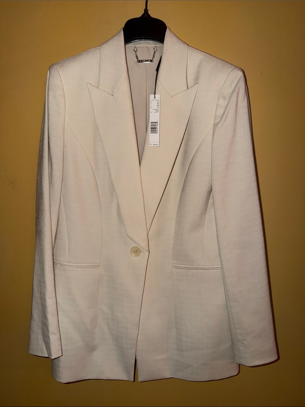 Elie Tahari Soft Cream Single-Button Blazer